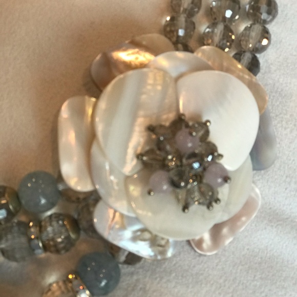 necklace - Picture 3 of 5